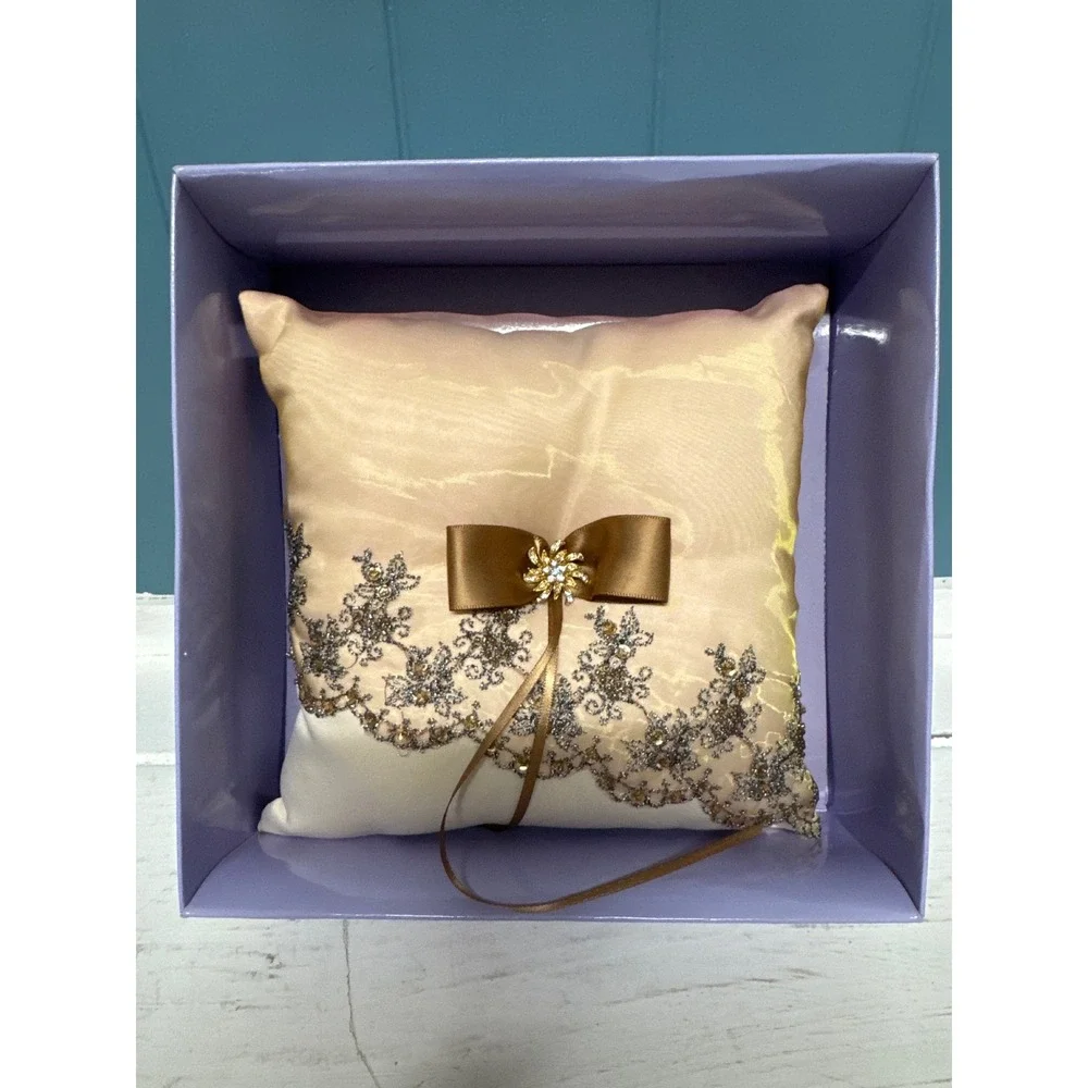 BB World Corp Taupe Brown‎ Lace Bow Ring Bearer Pillow Wedding Engagement